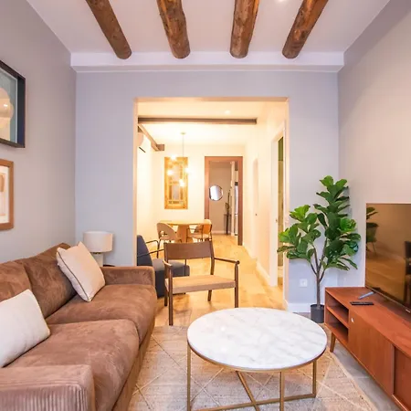 23mal1075- Beautiful 2br Near Sagrada Fa