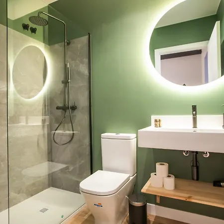 23mal1075- Beautiful 2br Near Sagrada Fa
