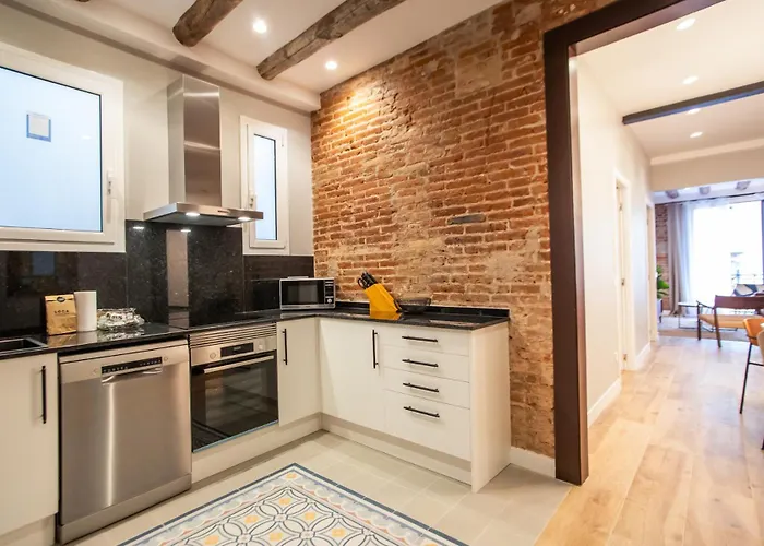 23mal1075- Beautiful 2br Near Sagrada Fa شقة *