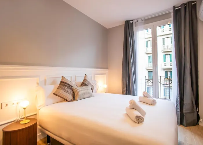 23mal1075- Beautiful 2br Near Sagrada Fa شقة
